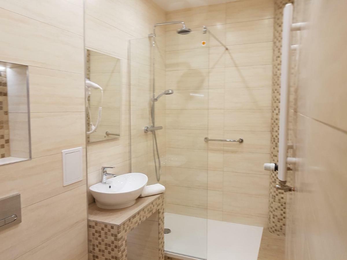 Kaja Apartamenty Легница Екстериор снимка