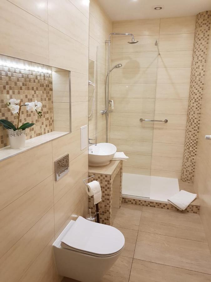 Kaja Apartamenty Легница Екстериор снимка