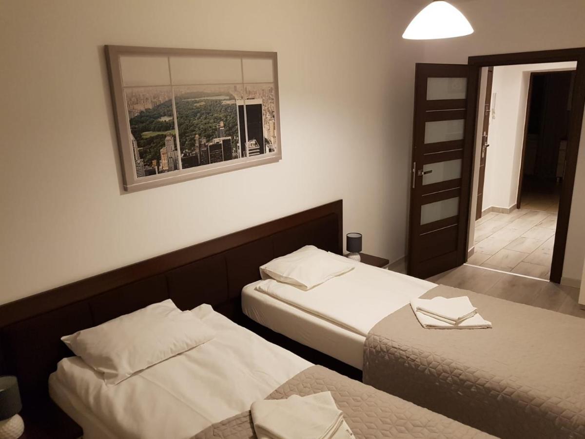 Kaja Apartamenty Легница Екстериор снимка